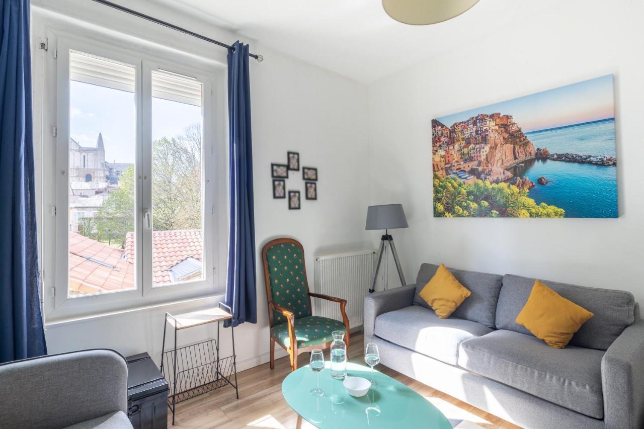 Superbe Appartement Dans Le Centre Historique Poitiers Eksteriør billede